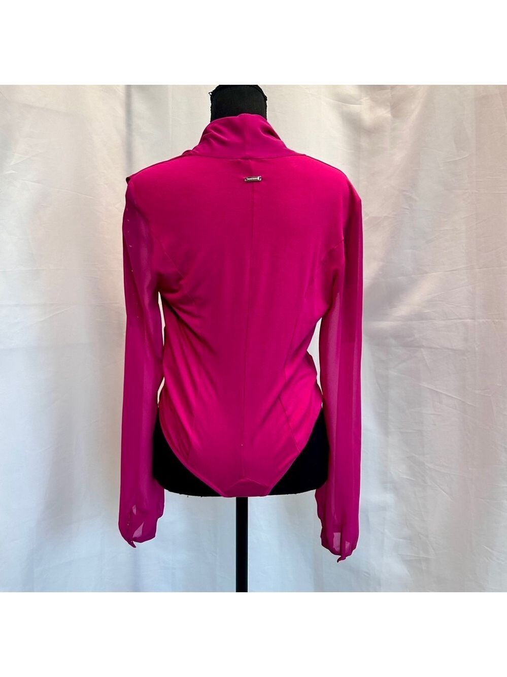 Marciano for Guess pink draped wrap V neck grommet cutout long sleeve bodysuit M - Picture 4 of 14